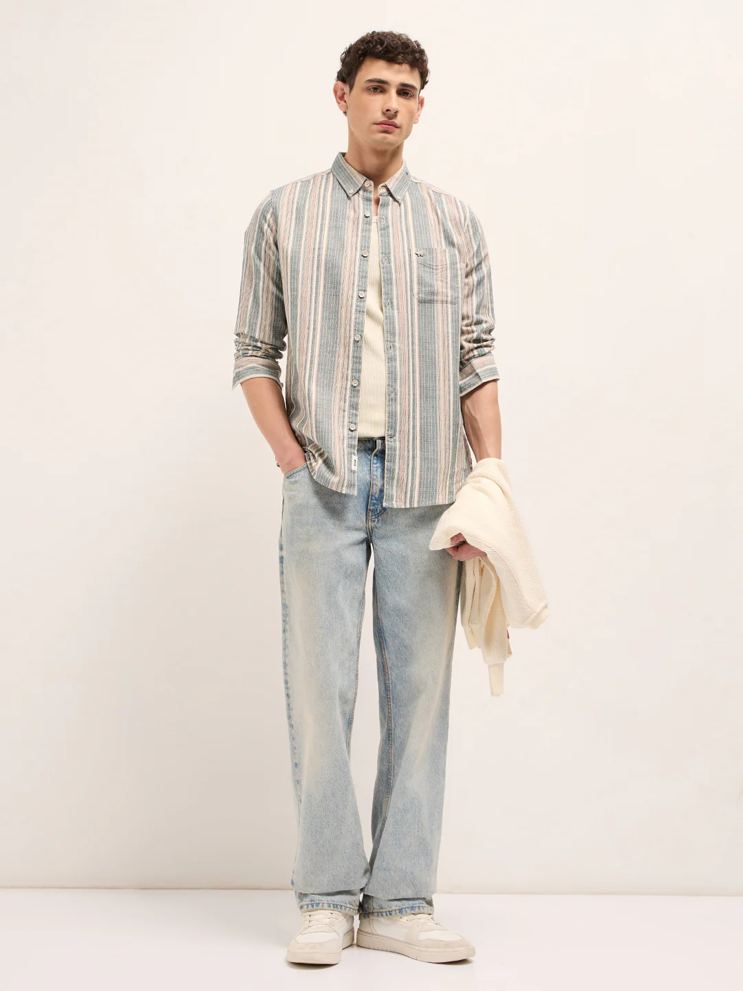 CELEB - Image 4