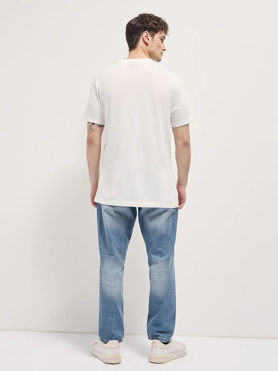 OLIVER - Image 2